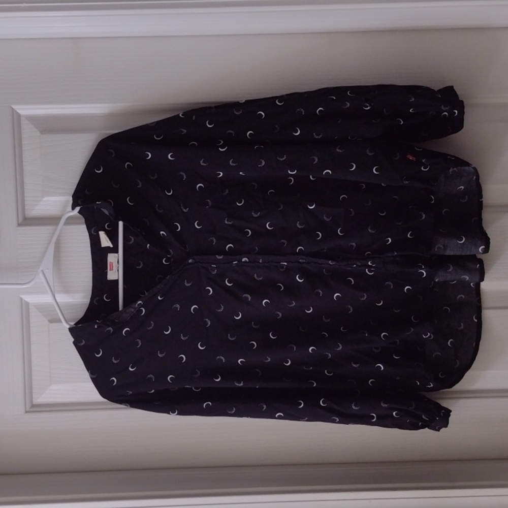 Lunar Levi's Blouse